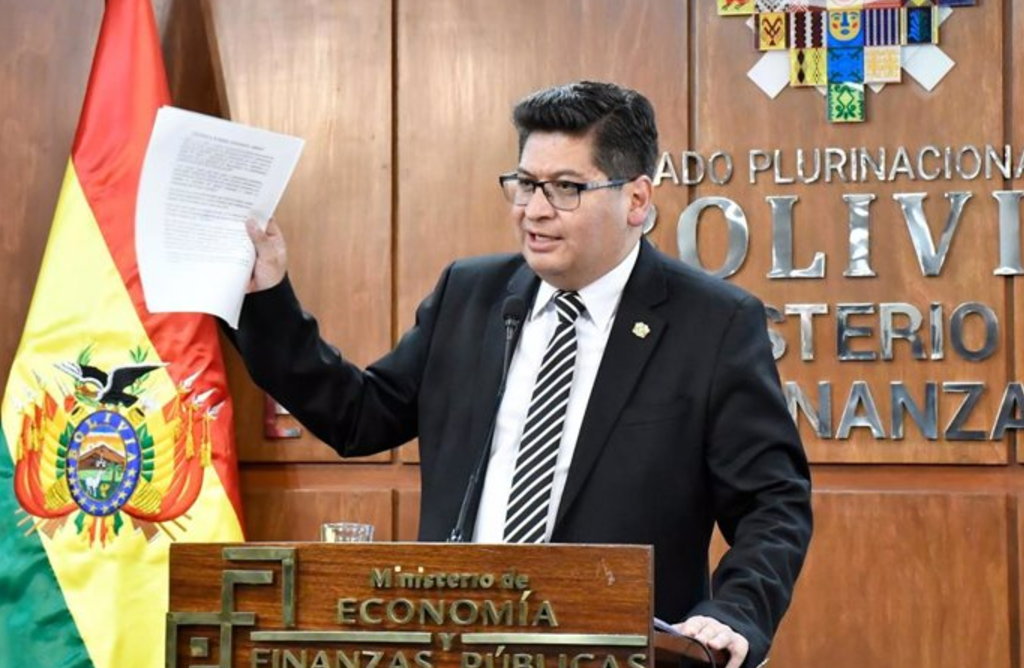 Gobierno aumenta presupuesto de salarios públicos en plena&nbsp;crisis