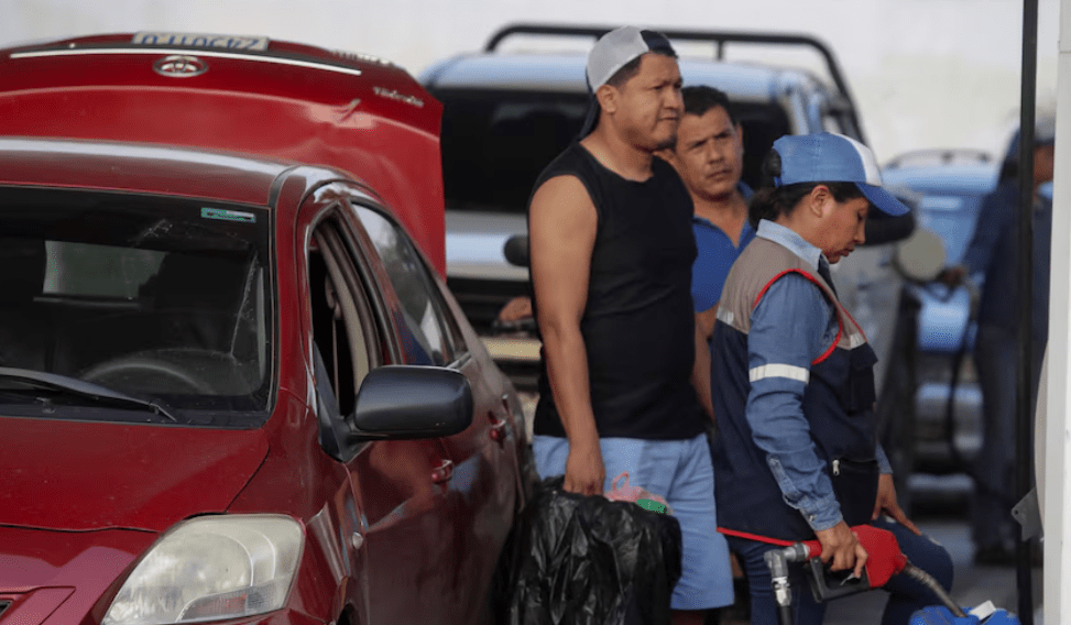 Vuelven las filas por combustible y productores agrícolas se quejan por la intermitencia en el&nbsp;abastecimiento