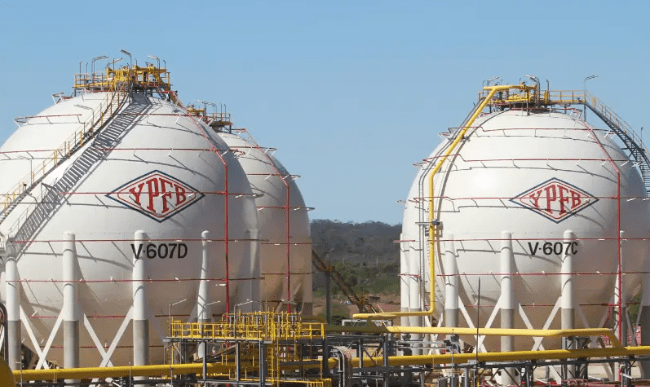 YPFB proyecta nueva caída de la renta petrolera para 2025 tras disminución de $us 349 millones en 2024  