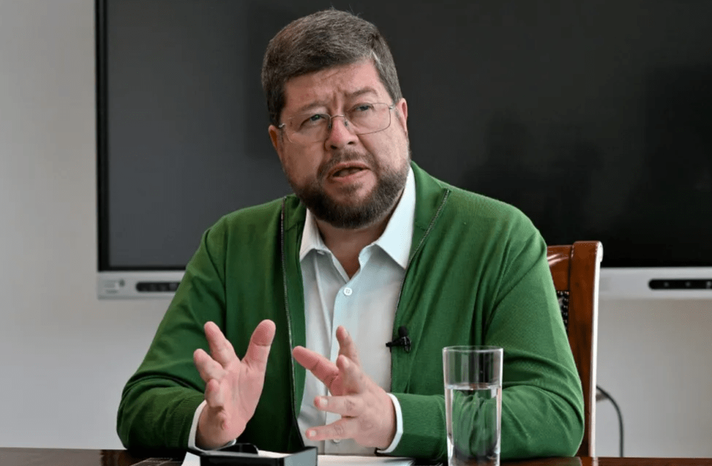 Abastecimiento de dólares, combustibles y cierre de empresas deficitarias: el plan de Doria Medina para revertir la situación económica&nbsp;boliviana